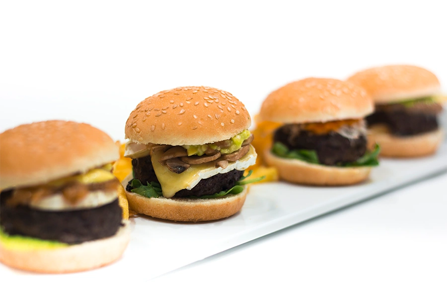 PLato de hamburguesas